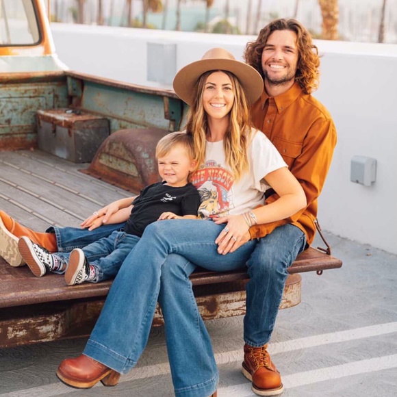 Meet your Posher, Simone - Picture 1 of 1